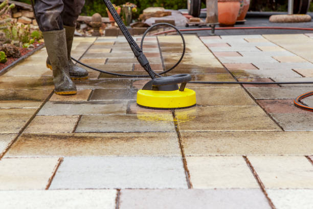 Best Sidewalk and Walkway Cleaning  in Milan, OH